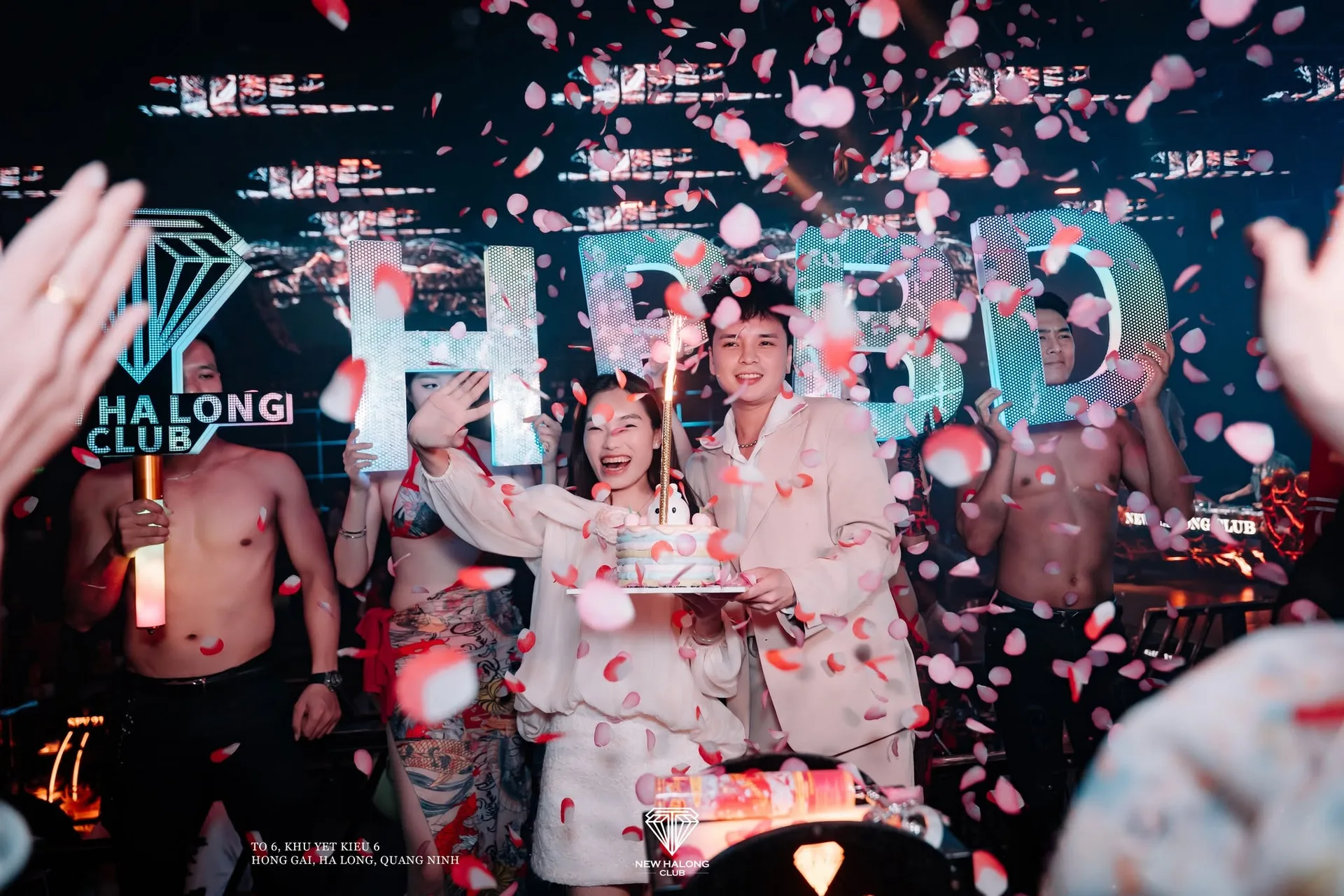 New Hạ Long Club — Tiệc sinh nhật tổ chức tại club