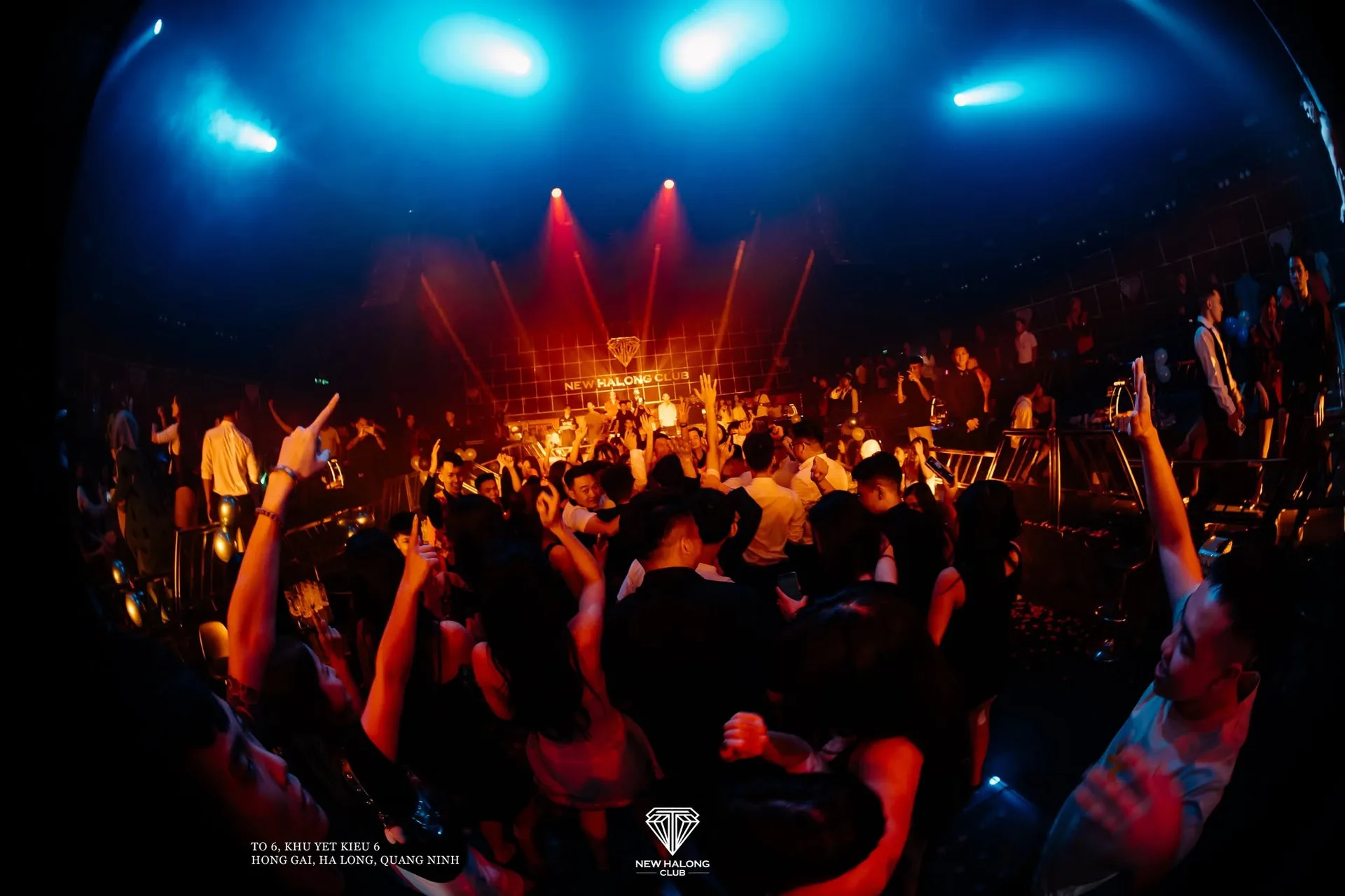 New Hạ Long Club — toàn cảnh sàn trong một đêm cuối tuần